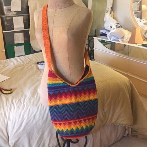 Hand woven bag   - Picture 1 of 3